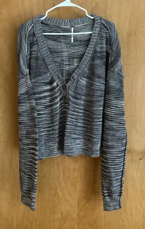 Free People Cardigan‎ Sweater Women S Grey Brown Space Dye Knit Cropped V-Neck thumbnail 1