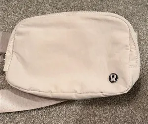 Lululemon Beltbag thumbnail 1