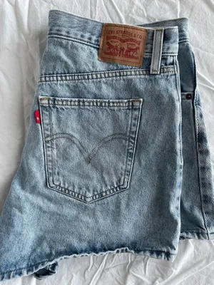 Levi’s High-Waisted Mom Shorts Denim thumbnail 3
