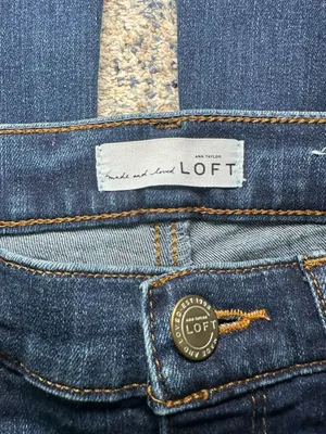 Ann Taylor LOFT Dark Wash Flare Jeans Size 25 thumbnail 2