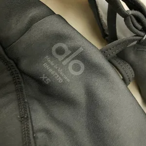 Alo Yoga Women's Interlace Strappy Athletic Work Out Sports Bra Gray XS thumbnail 2