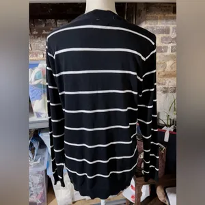 Calvin Klein light sweater white lines in black thumbnail 3