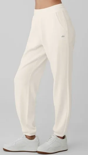Alo Weekend Escape Joggers Ivory Waffle Thermal High-Rise Waist Cream Sweatpants thumbnail 1