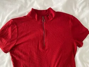 Hollister Red Zipper Crop Top thumbnail 4