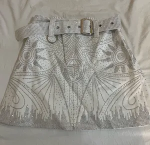 White Sparkly Skirt Size M thumbnail 1