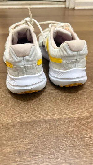 Women's Nike Quest 5 Women’s Shoes Size 8.5 thumbnail 3