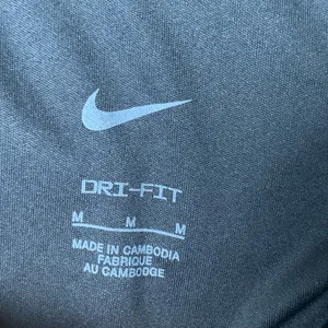 Nike Dri Fit Women Size Medium Black Lightweight Athletic Running‎ Shorts thumbnail 6