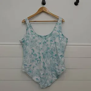NWT! Women’s Posh Peanut Reversible One Piece Swimsuit Size 2XL thumbnail 4