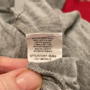 Cha Cha Vente size M long sleeve grey shark bite hem tunic with pockets EUC thumbnail 9