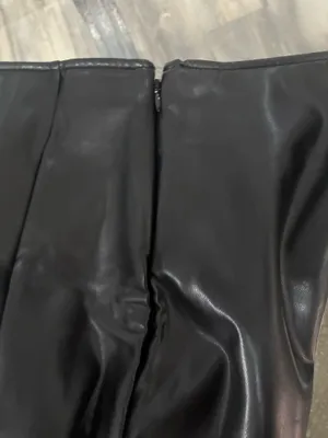 Abercrombie & Fitch Size XS Vegan leather pants. thumbnail 3