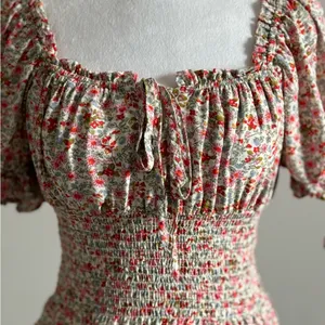 Suite Floral Ruffled Crop Top Size XS thumbnail 3