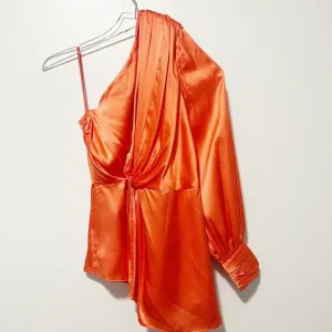 CINQ A SEPT NWT Stace Silk One Shoulder Blouse in‎ Coral Going Out Date Looks thumbnail 4