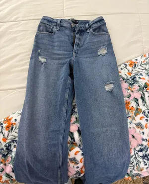 Hollister Jeans thumbnail 1
