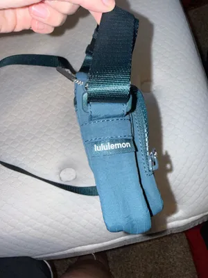 Lululemon Crossbody Bag thumbnail 4