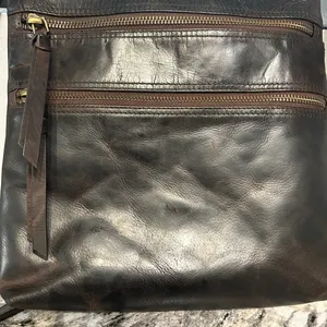 Chic Dark Brown Leather Crossbody Bag thumbnail 2