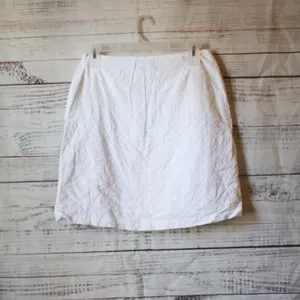 L.L..Bean favorite fit white eyelet fairhaven a-line skirt Size 8 thumbnail 4