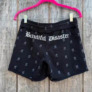 Beautiful Disaster RETIRED Raw Hem Skull Design Black Sweat Shorts Size S thumbnail 3