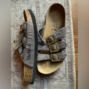 Birkenstock Betula 230 Sandals Slides Gold Buckle Summer Shoes Women Size 5.5 thumbnail 2
