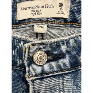 Abercrombie & Fitch Light Blue The Dad High Rise Curvy Love Jeans 28 thumbnail 5