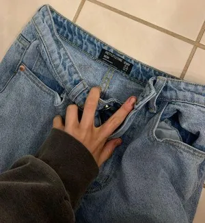 Jeans thumbnail 2