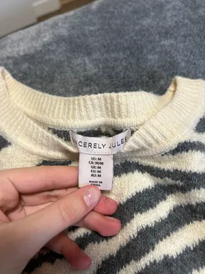Sweater thumbnail 2