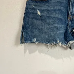 Abercrombie Mom Short‎ Mid Rise Curve Love Size 24 Distressed Denim Shorts thumbnail 3