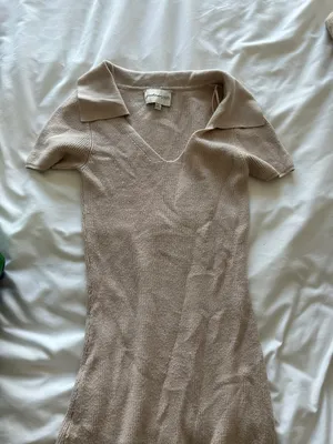 Dress thumbnail 1