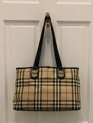 Burberry Tote thumbnail 2