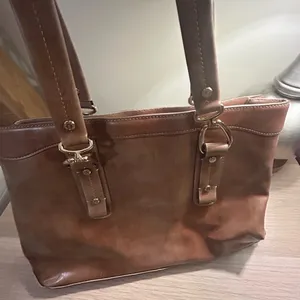 Elegant Vintage Liz Claiborne Brown Leather Tote Bag thumbnail 2