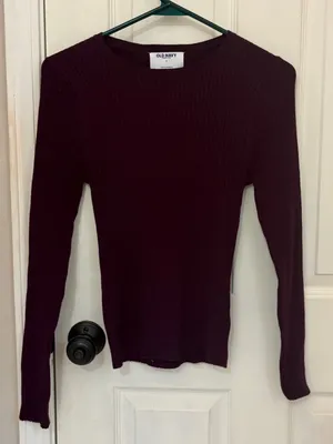 NWOT Old Navy So Soft Lite Ribbed Crewneck Sweater in Plum Paradise thumbnail 3