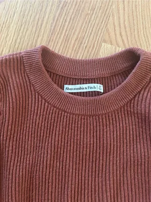 Abercrombie sweater thumbnail 2