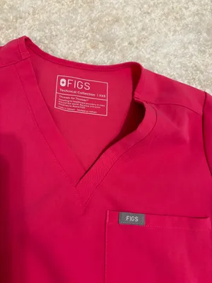 FIGS Catarina One Pocket Scrub Top thumbnail 2