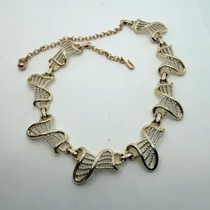 Vintage Gold Tone Sculptural Twisted Ribbon Link Statement Necklace thumbnail 1