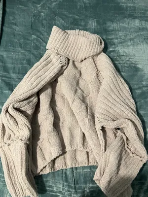Turtle Neck Sweater thumbnail 1