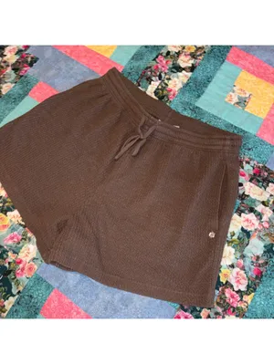 Fabletics Medium $50 Crinkle Knit High Waisted Brown Textured Athletic Shorts thumbnail 3