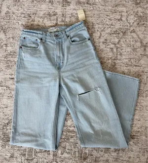Abercrombie High-Rise 90s Relaxed Jeans thumbnail 4