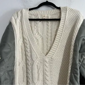 POL Cream Cable-Knit V-Neck Sweater with Olive Sleeve Panels thumbnail 6