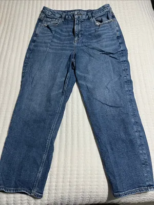 American Eagle Outfitters Straight-Leg Women's Jeans in Medium Blue Wash thumbnail 1