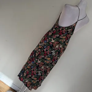 Zara Woman Floral Halter Midi Dress Black Multi Keyhole Backless XS thumbnail 4