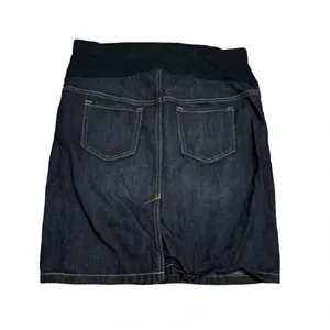 Old navy maternity skirt‎ size is 4 thumbnail 2