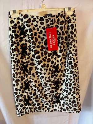 BOLD elements Leopard Print Pencil Skirt with Black Lace-Up X Details thumbnail 4
