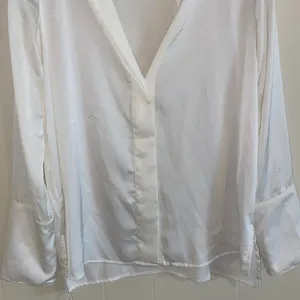 Zara Basic Collection White V Neck Blouse thumbnail 3