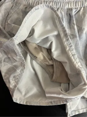 Lululemon Tracker Short 4" Jasmine White Multi size 8 thumbnail 5