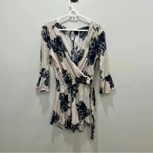 Free people all the‎ right ruffles romper xs thumbnail 4