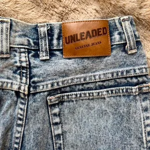 Vintage High Waisted Jeans thumbnail 4