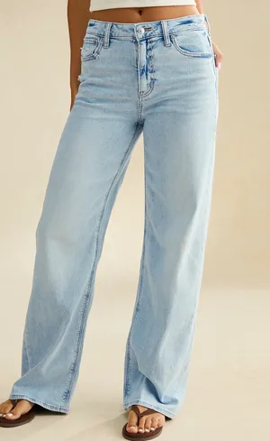 American Eagle Super High-Rise Wide-Leg Baggy Jeans Size 4 Short thumbnail 1