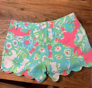 Lilly Pulitzer Shorts thumbnail 4