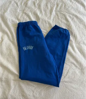 blue sweatpants Size M thumbnail 2