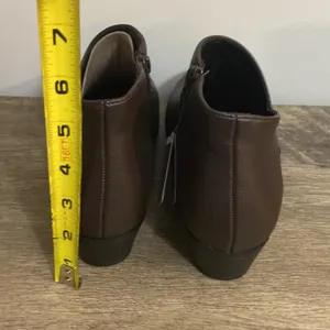 No Boundaries AEROSOLES New! Women’s brown comfort ankle boots size 9 thumbnail 4