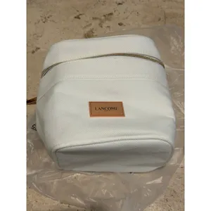 NEW Lancôme White Vanity Cosmetic Travel Case Makeup Pouch Rose Gold Zip thumbnail 6